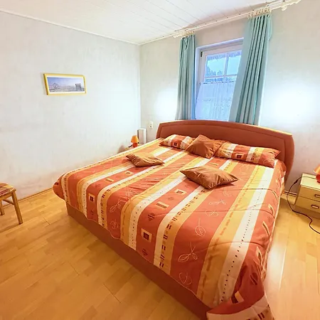 Appartement Nele 1 - Fuer 4 Personen In Wiek Direkt Am Bodden Mit Terrasse *